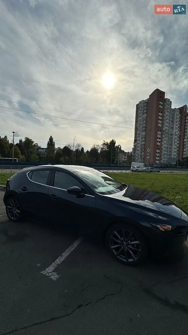 Mazda 3, 2019