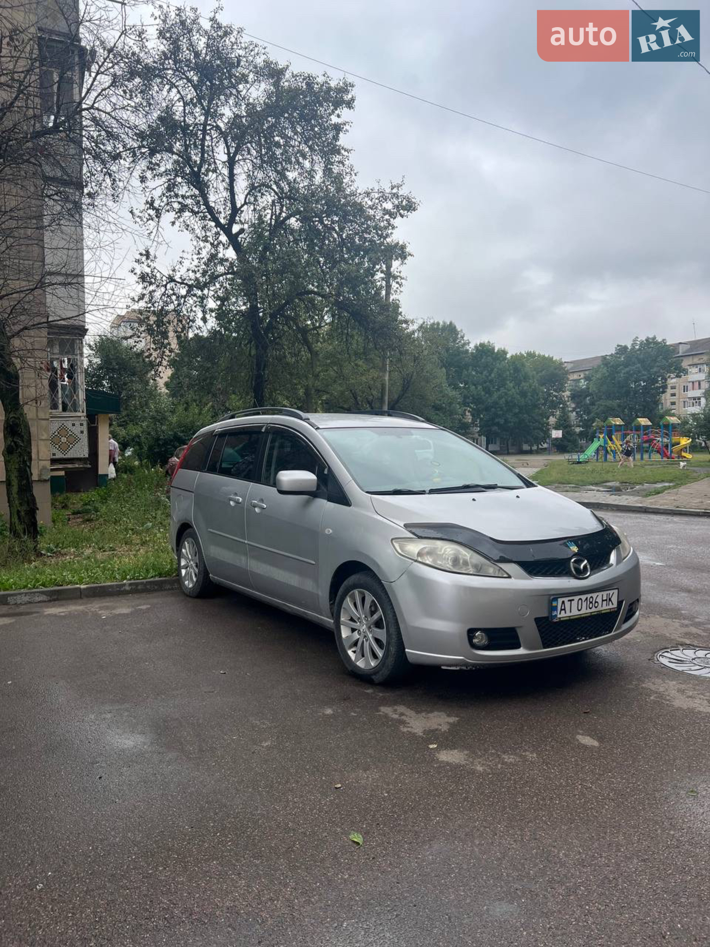 Mazda 5, 2005