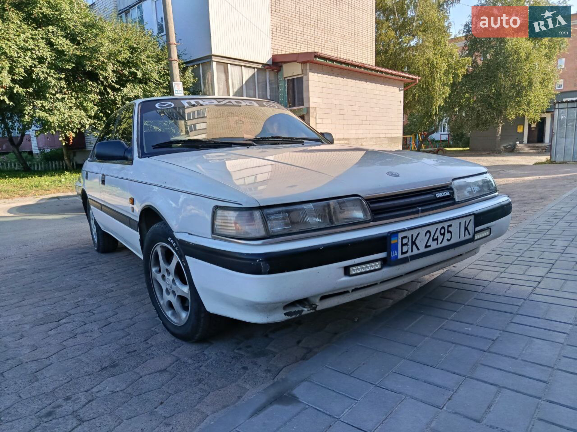 Mazda 626, 1988