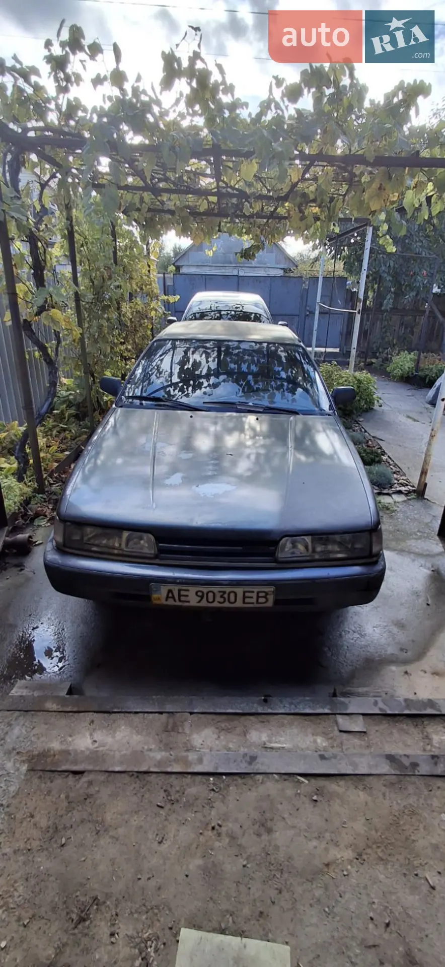 Mazda 626, 1988