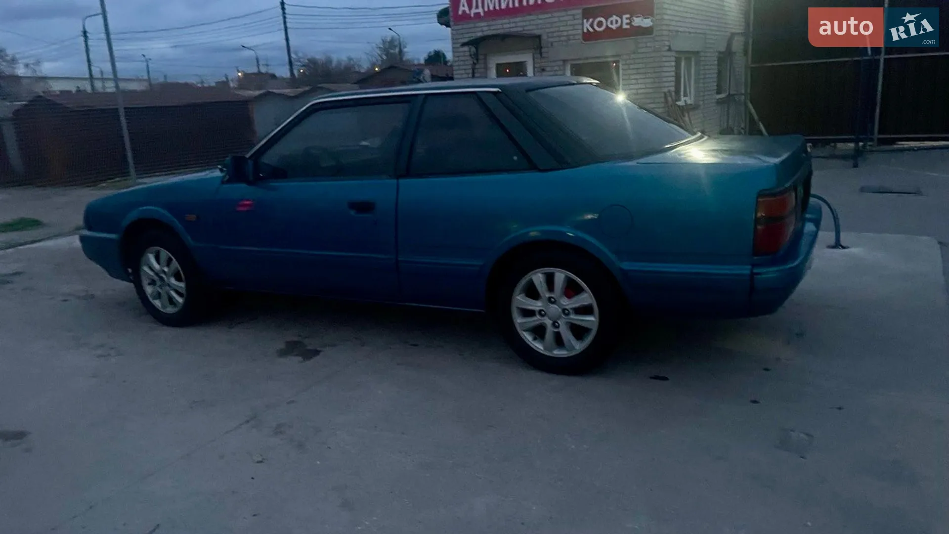 Mazda 626, 1986