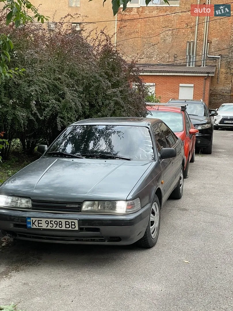 Mazda 626, 1992
