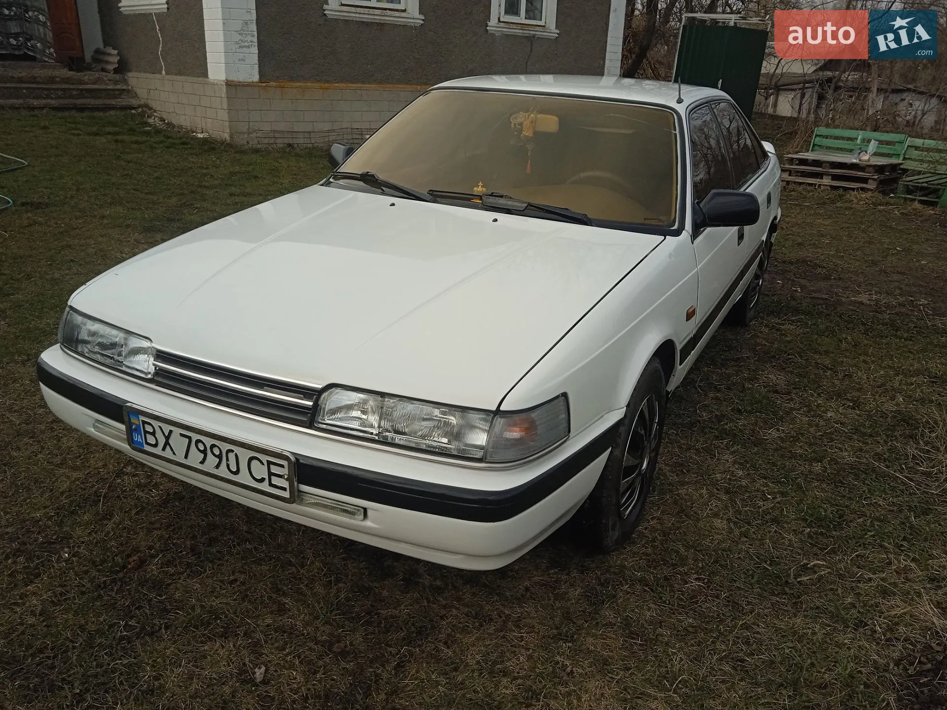 Mazda 626, 1988