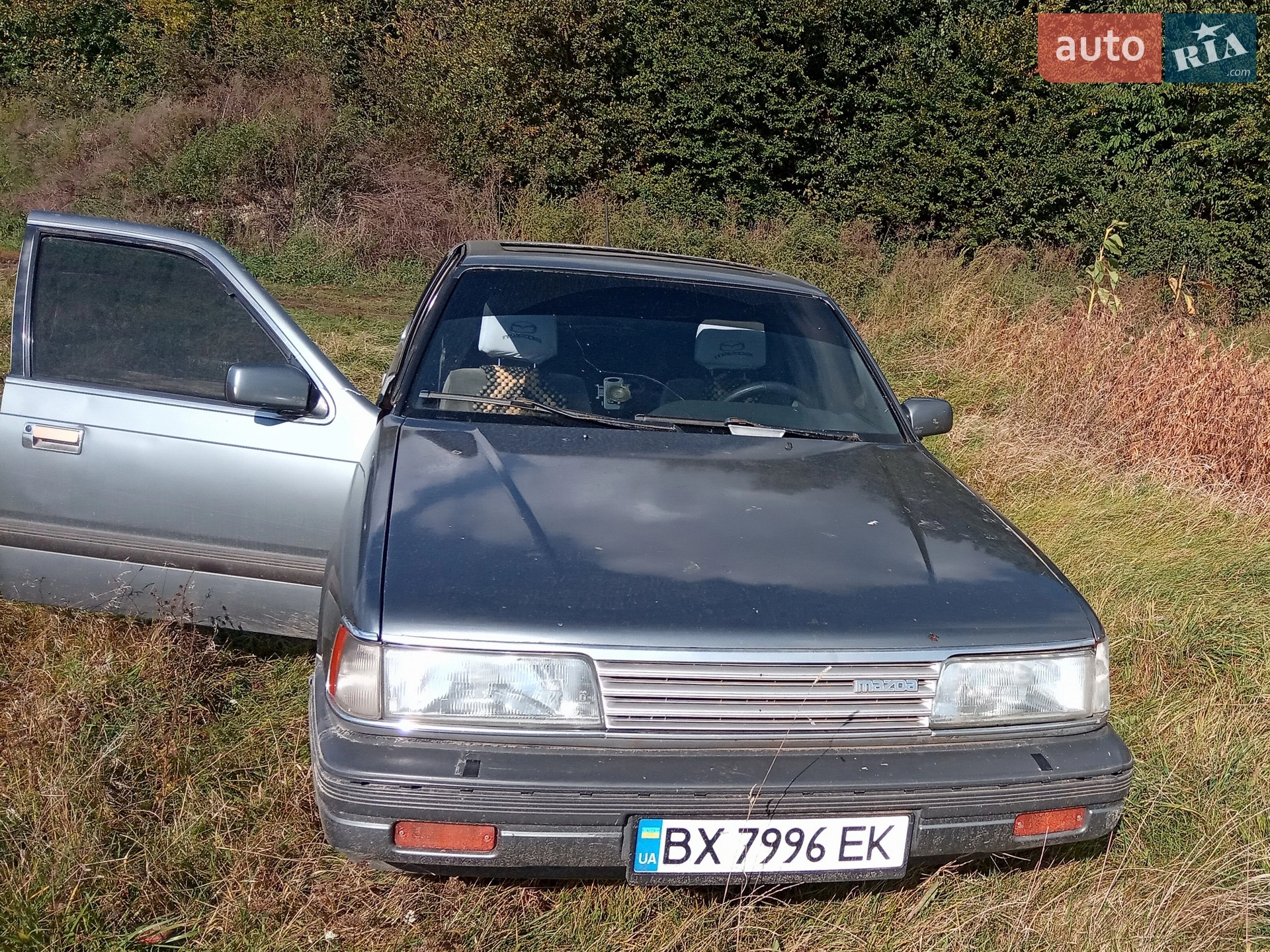Mazda 929, 1988