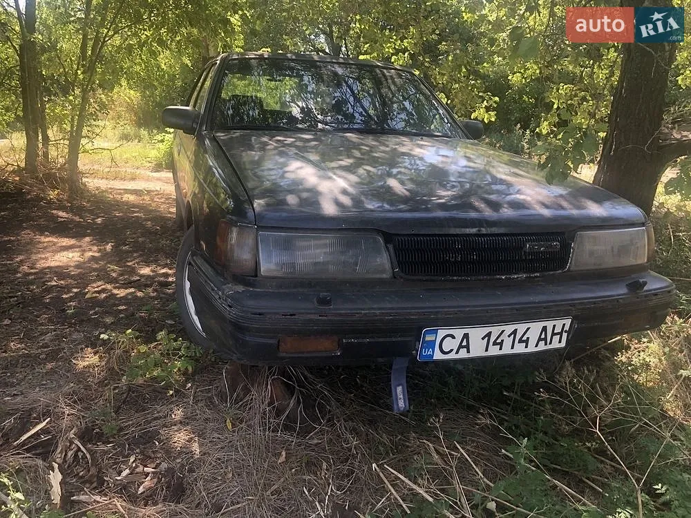 Mazda 929, 1987