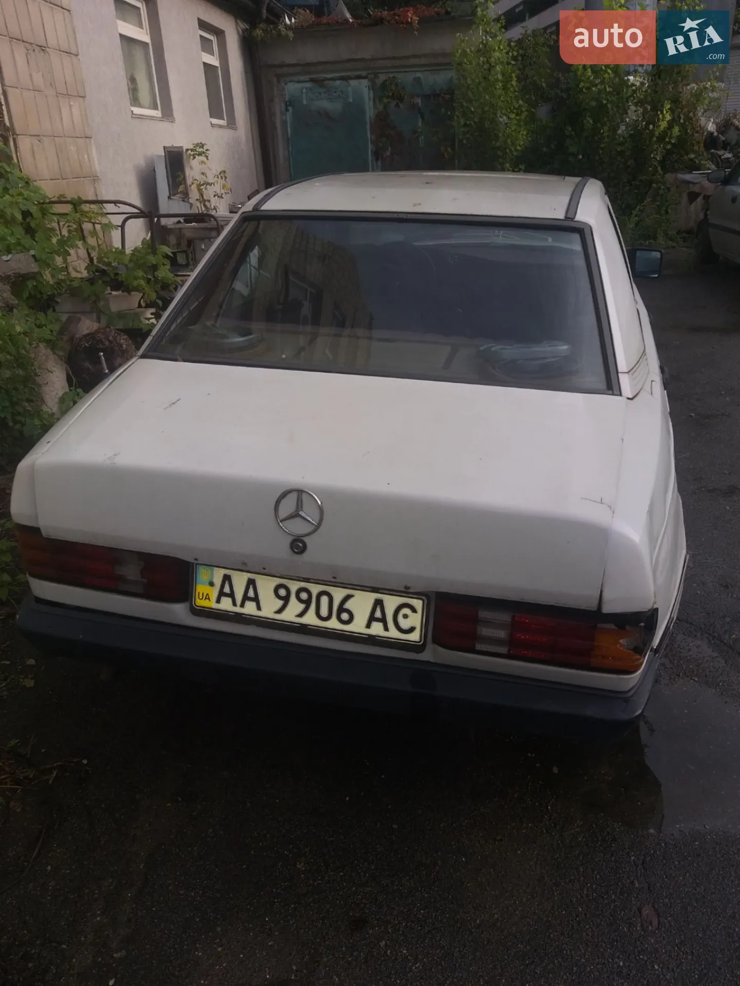Mercedes-Benz 190, 1986
