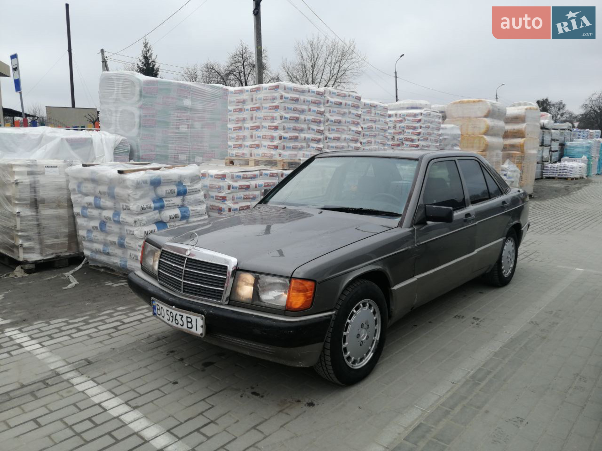 Mercedes-Benz 190, 1989