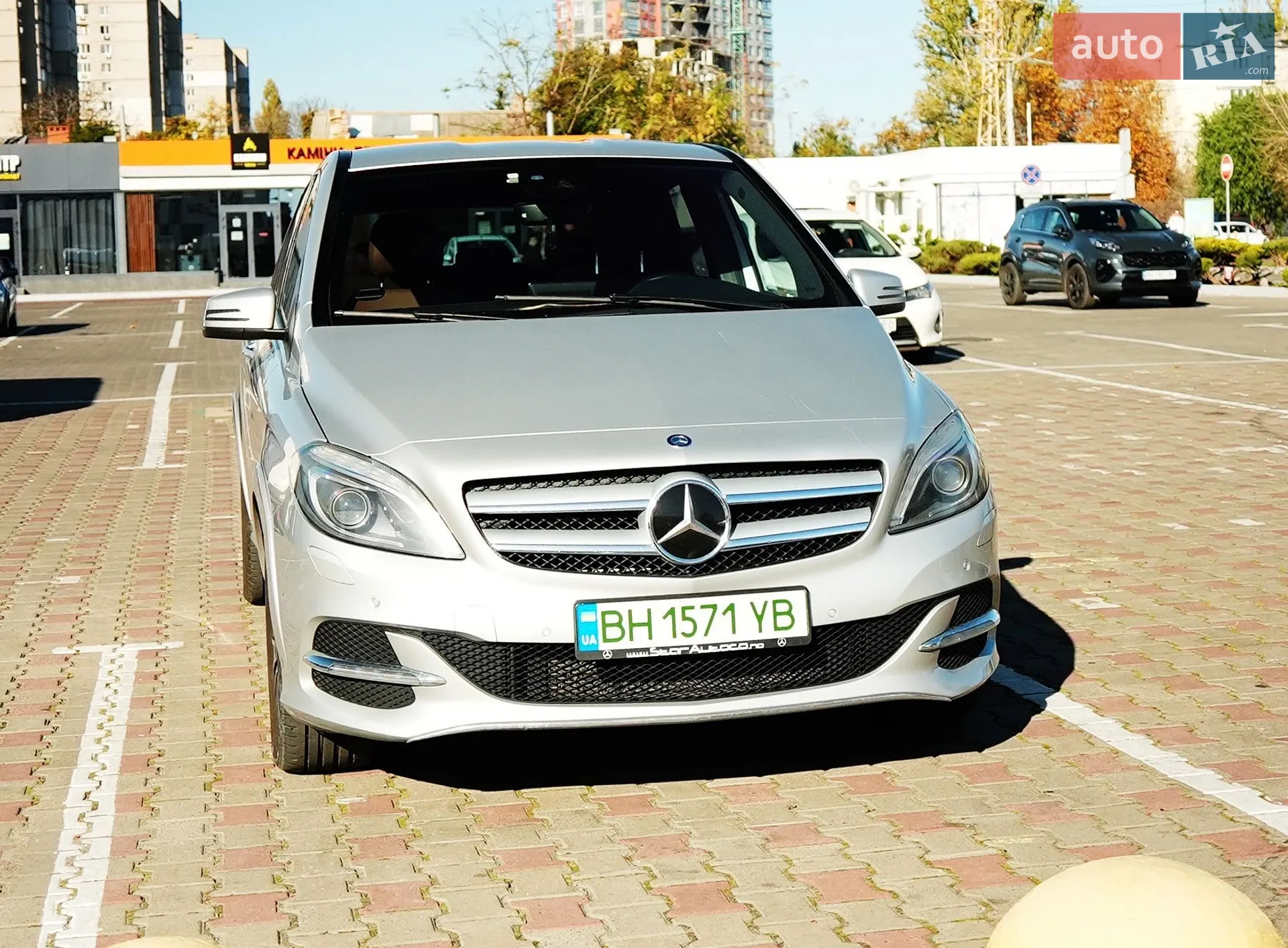 Mercedes-Benz B-Class, 2015