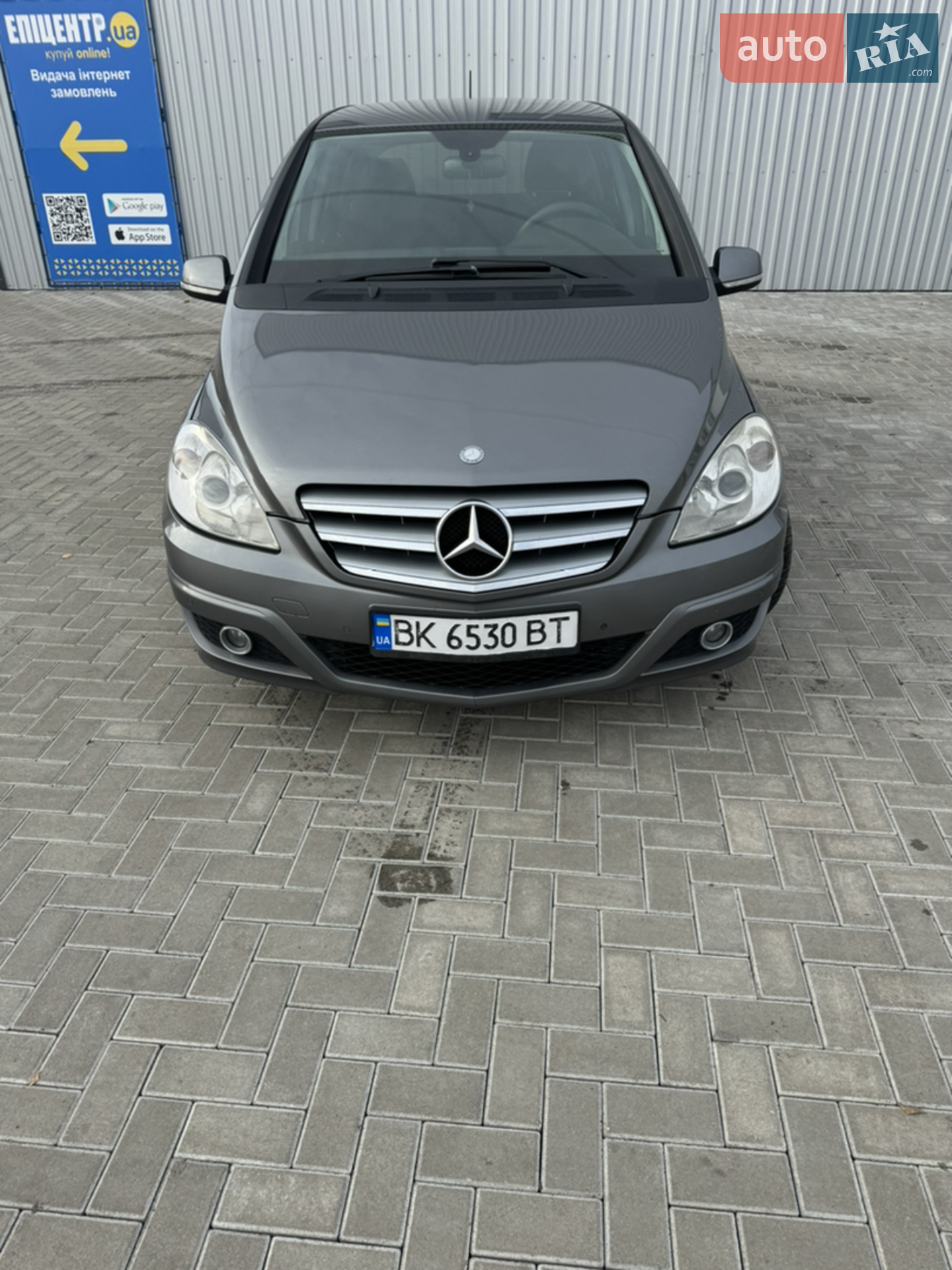 Mercedes-Benz B-Class, 2011