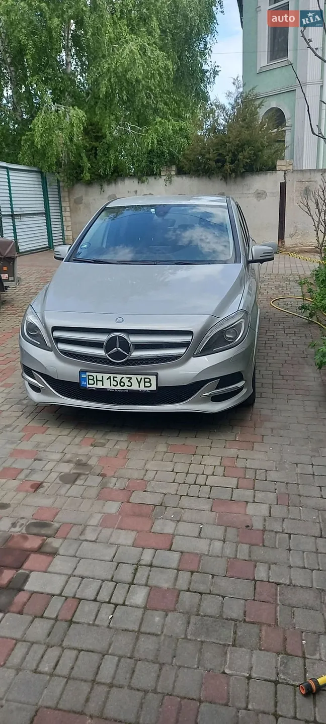 Mercedes-Benz B-Class, 2016