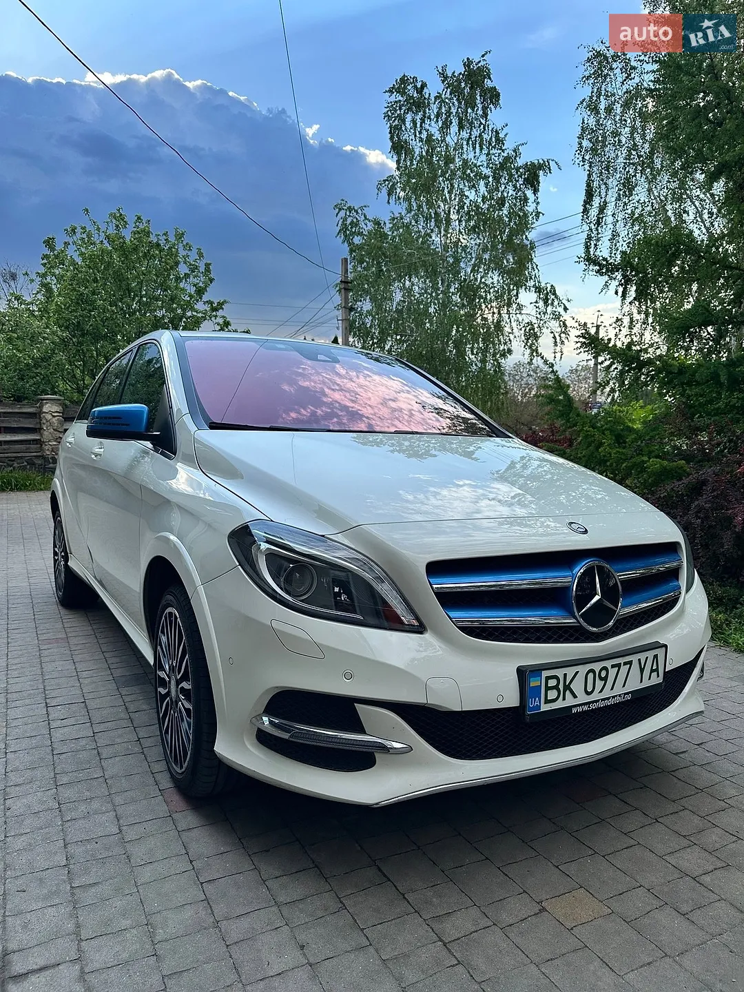Mercedes-Benz B-Class, 2015