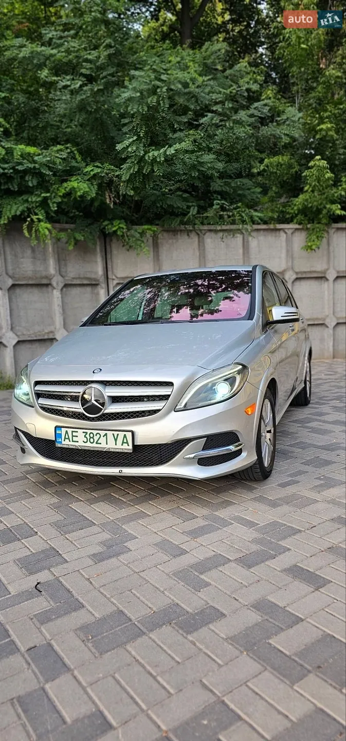 Mercedes-Benz B-Class, 2015
