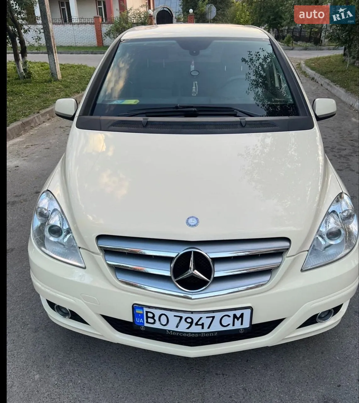 Mercedes-Benz B-Class, 2011