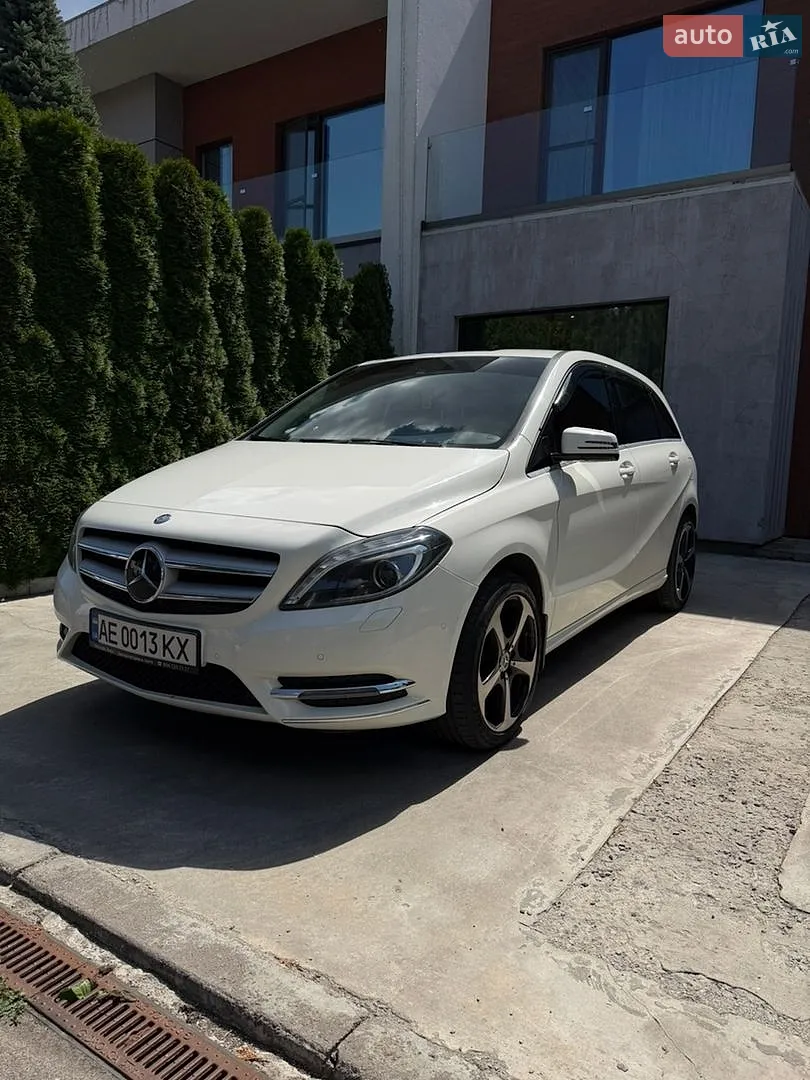Mercedes-Benz B-Class, 2013