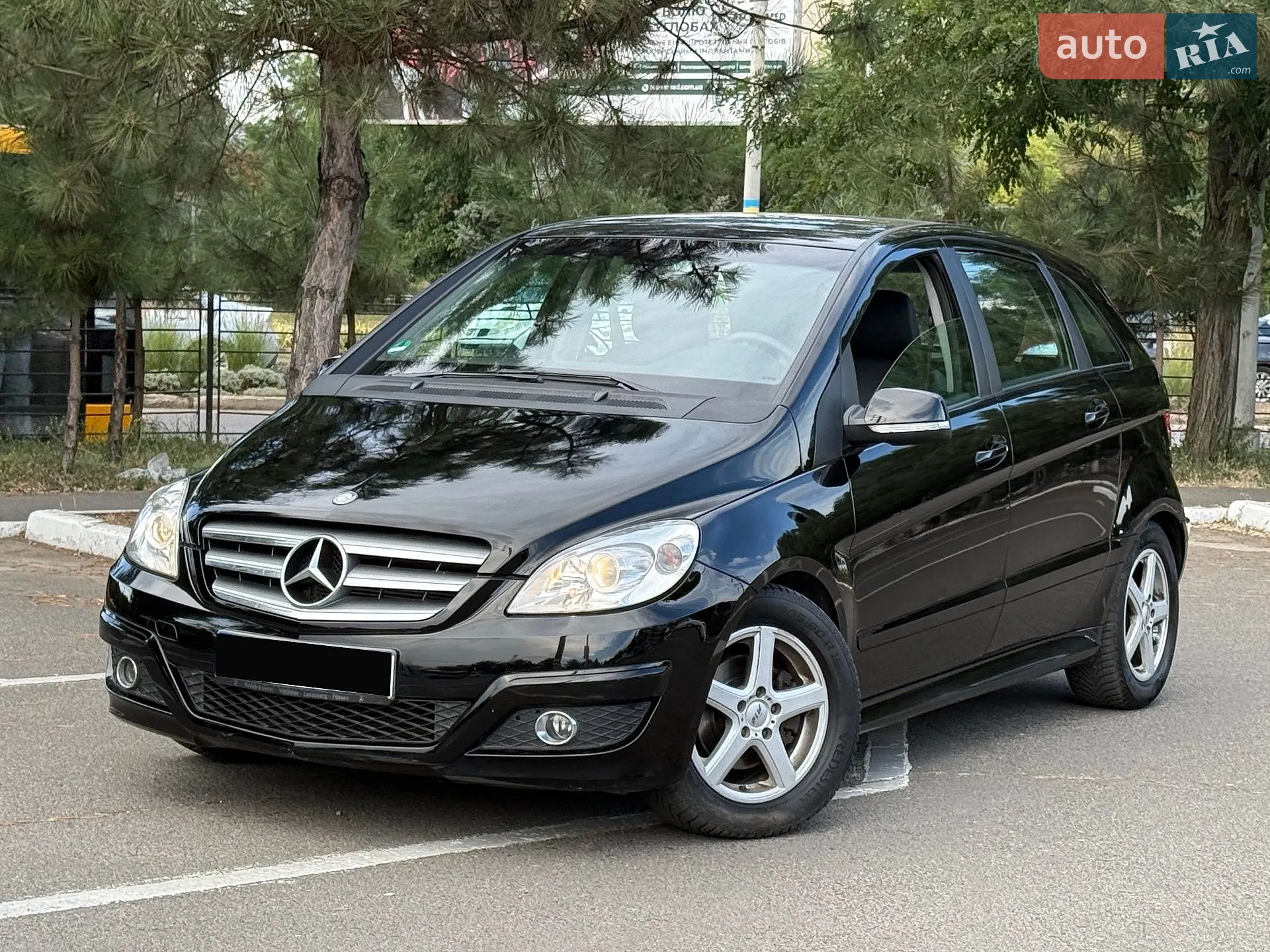 Mercedes-Benz B-Class, 2011