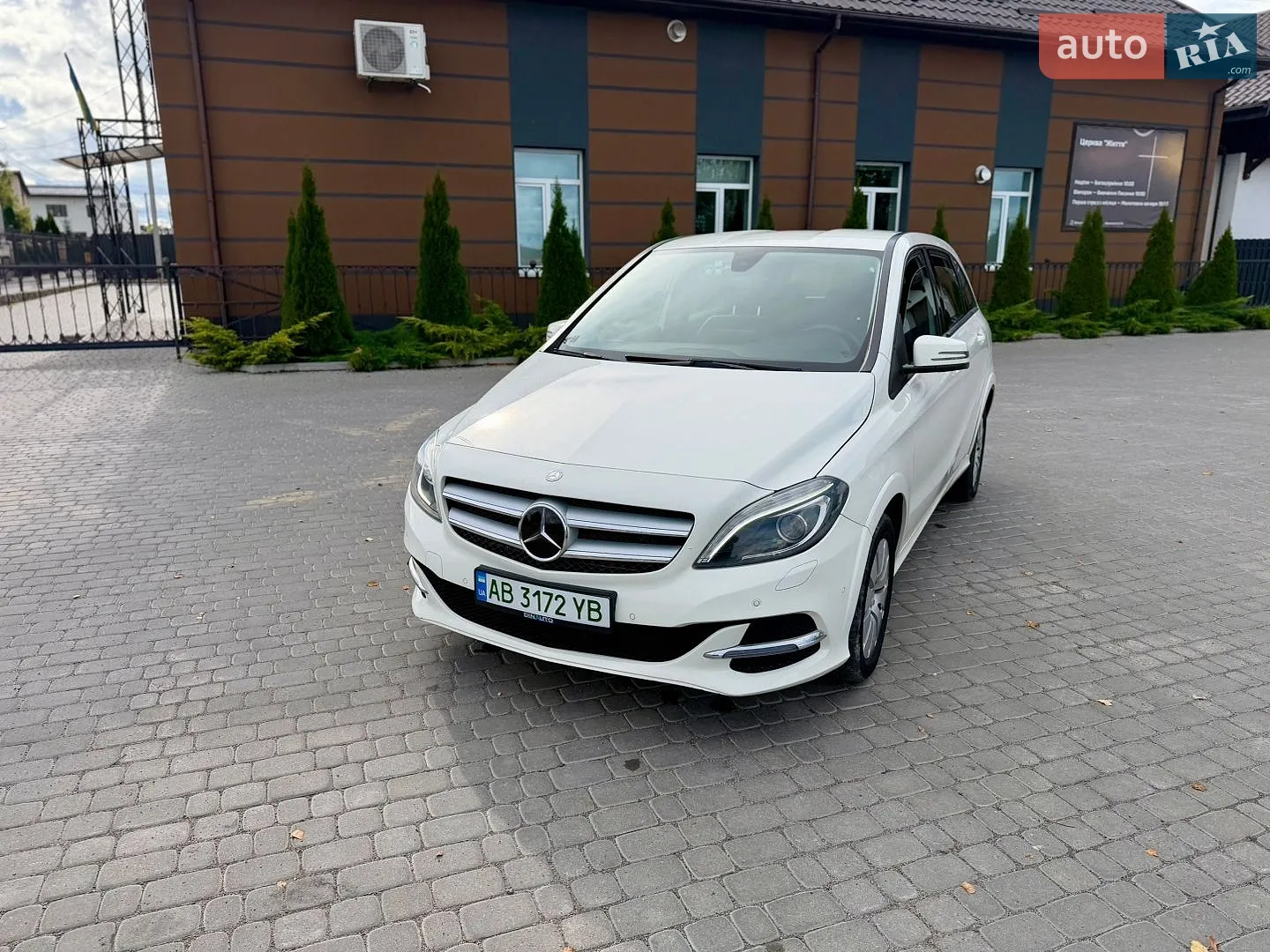 Mercedes-Benz B-Class, 2015