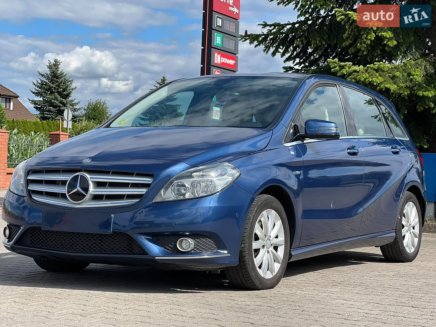 Mercedes-Benz B-Class, 2012