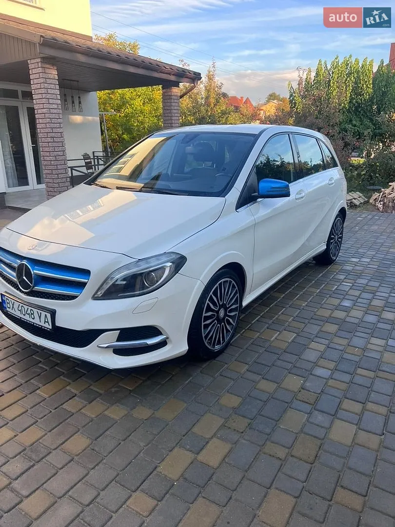 Mercedes-Benz B-Class, 2015
