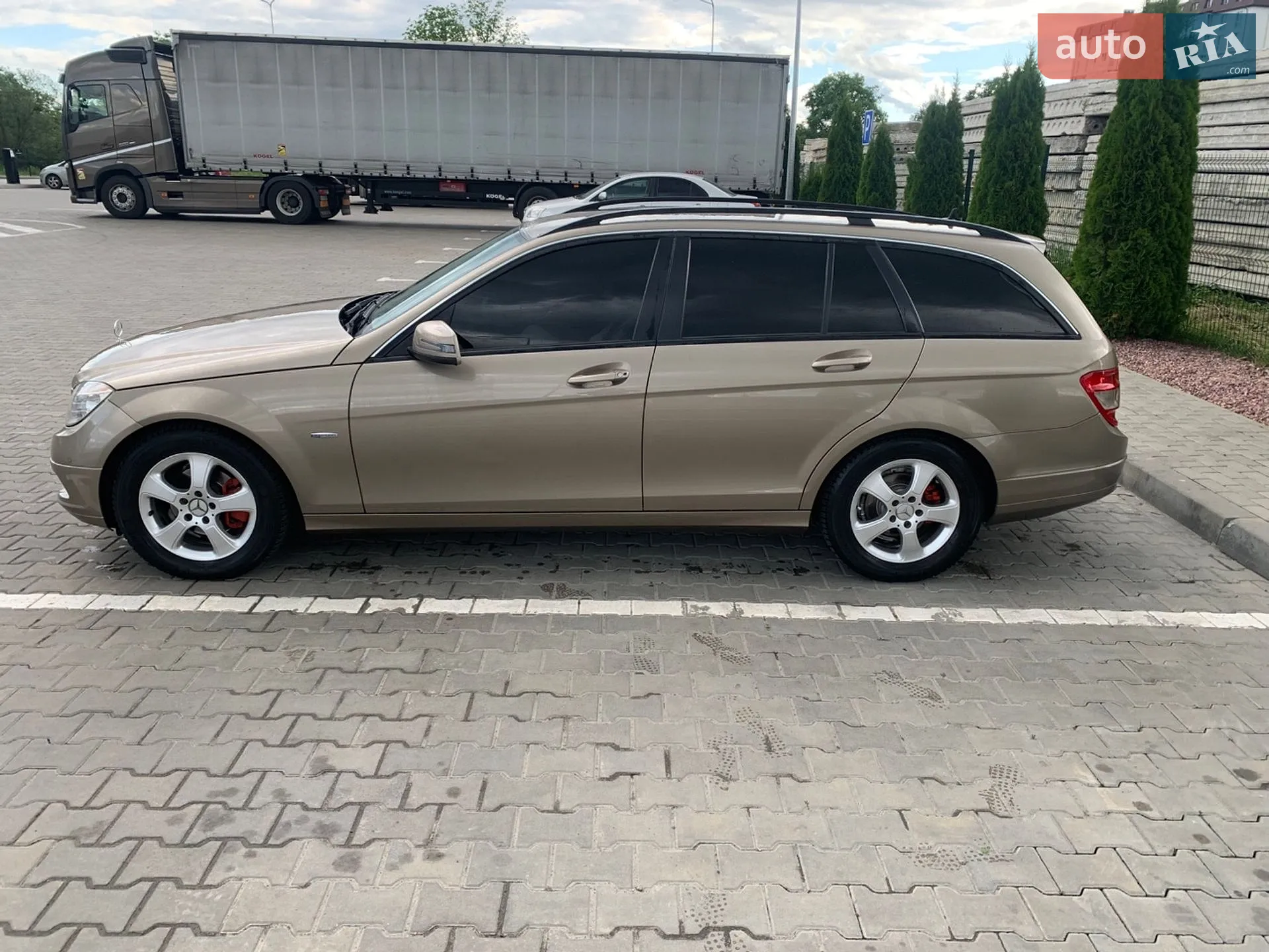 Mercedes-Benz C-Class, 2010