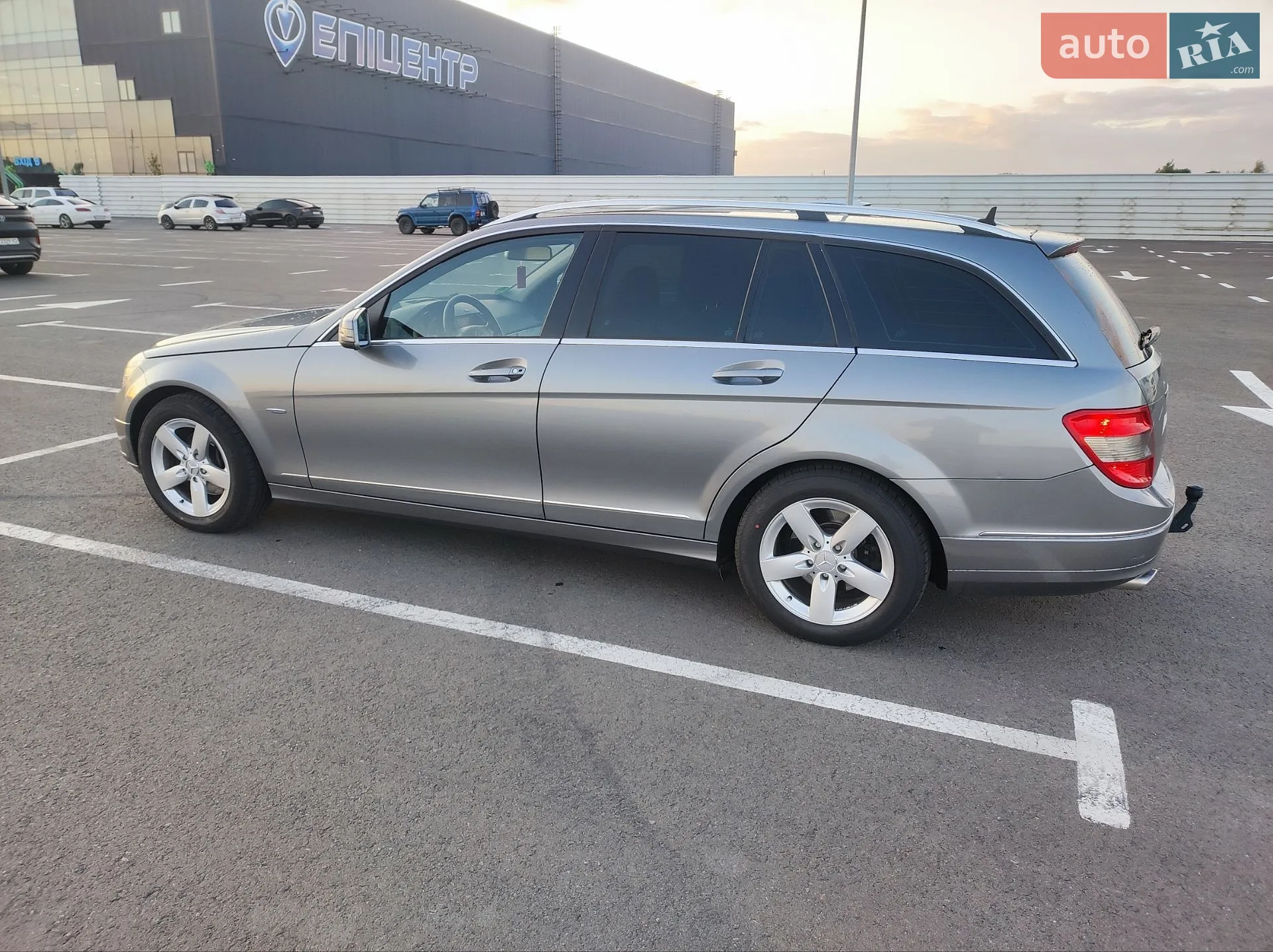 Mercedes-Benz C-Class 2010 — 1