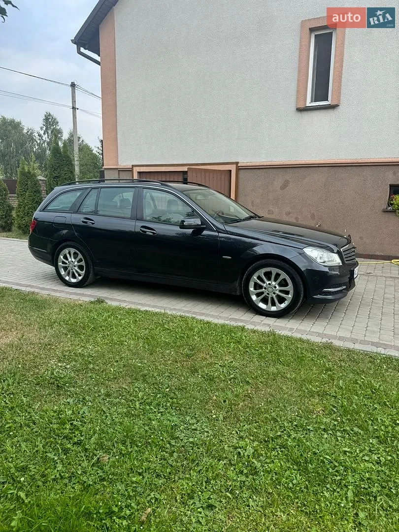 Mercedes-Benz C-Class, 2011