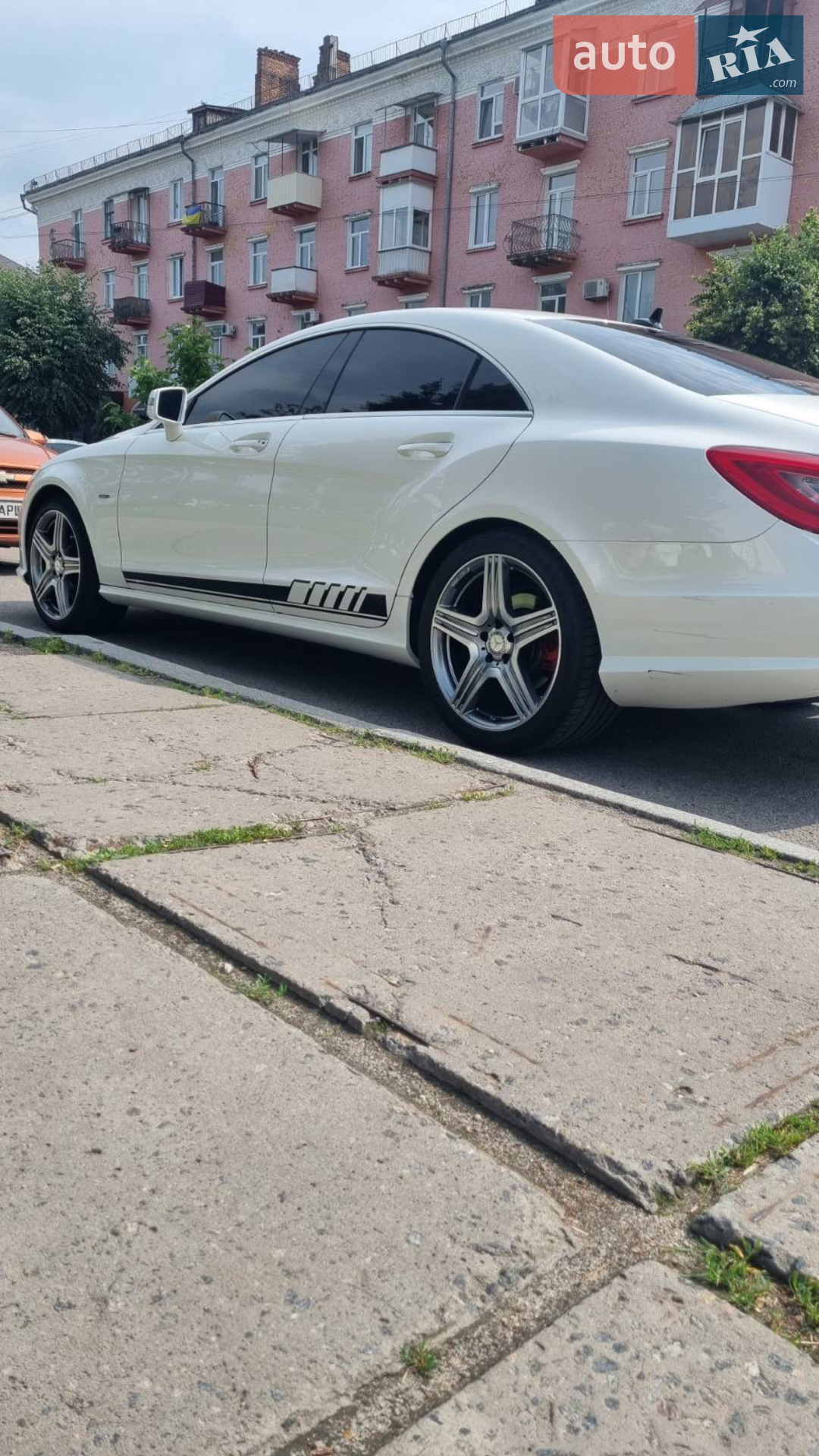 Mercedes-Benz CLS-Class 2011 — 1