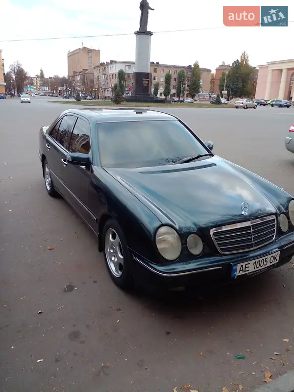Mercedes-Benz E-Class, 2001