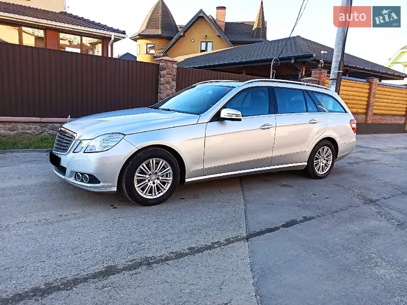 Mercedes-Benz E-Class, 2011