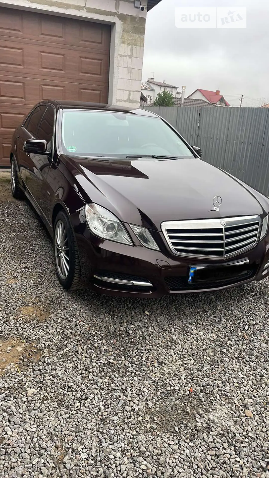 Mercedes-Benz E-Class, 2011