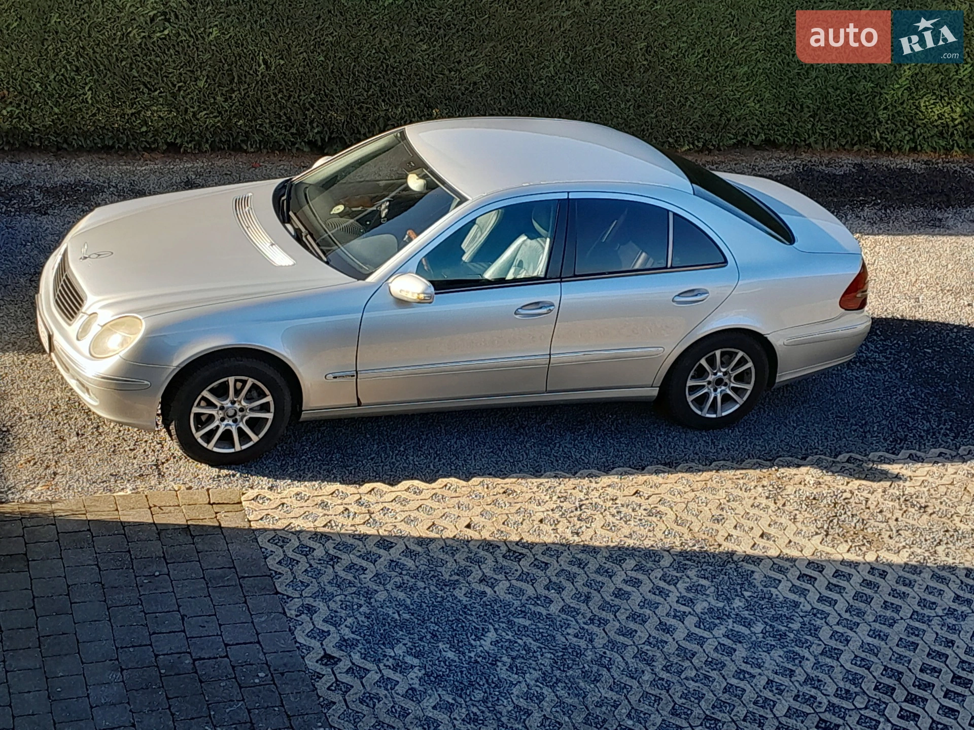 Mercedes-Benz E-Class, 2002