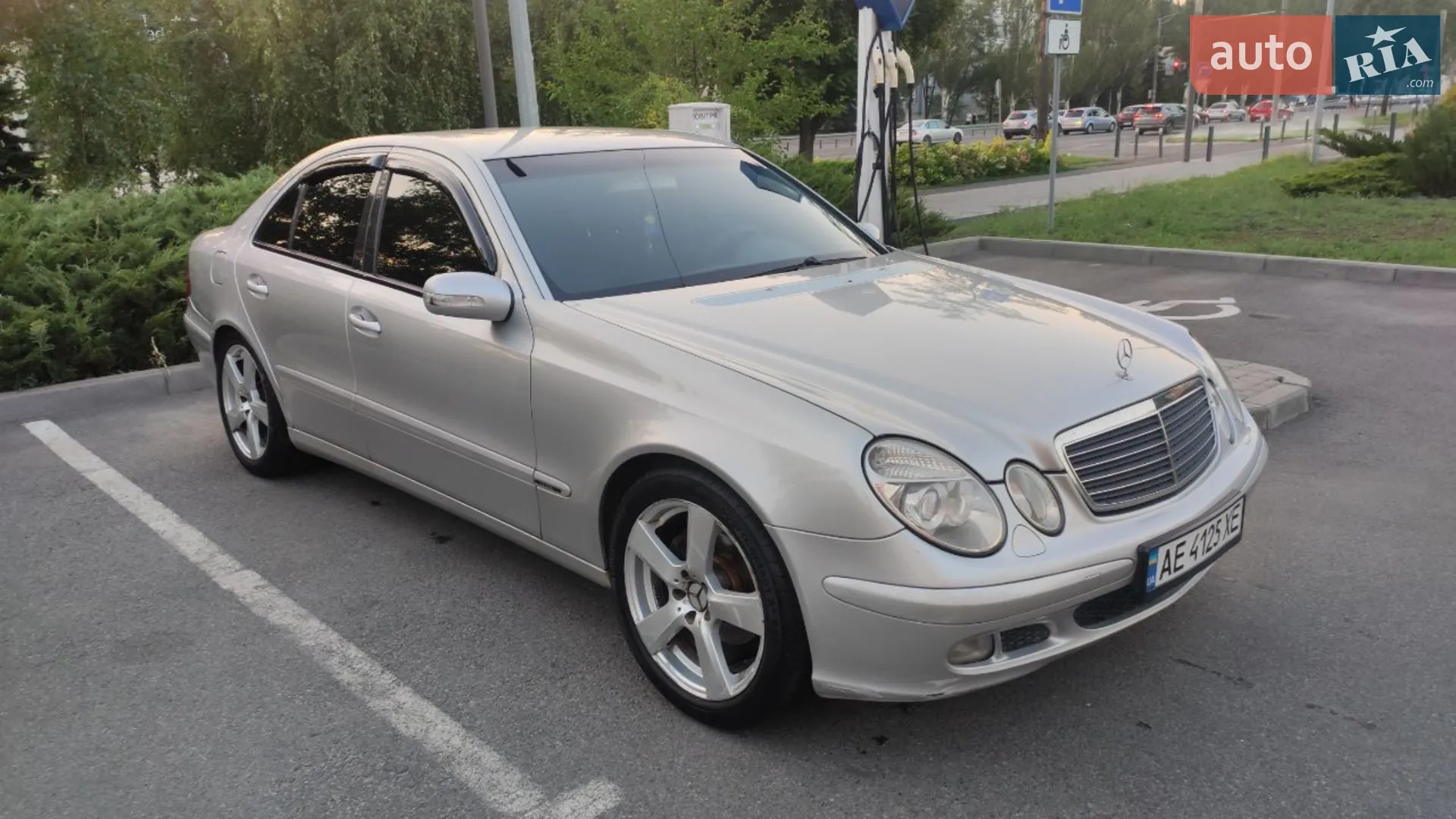 Mercedes-Benz E-Class, 2005