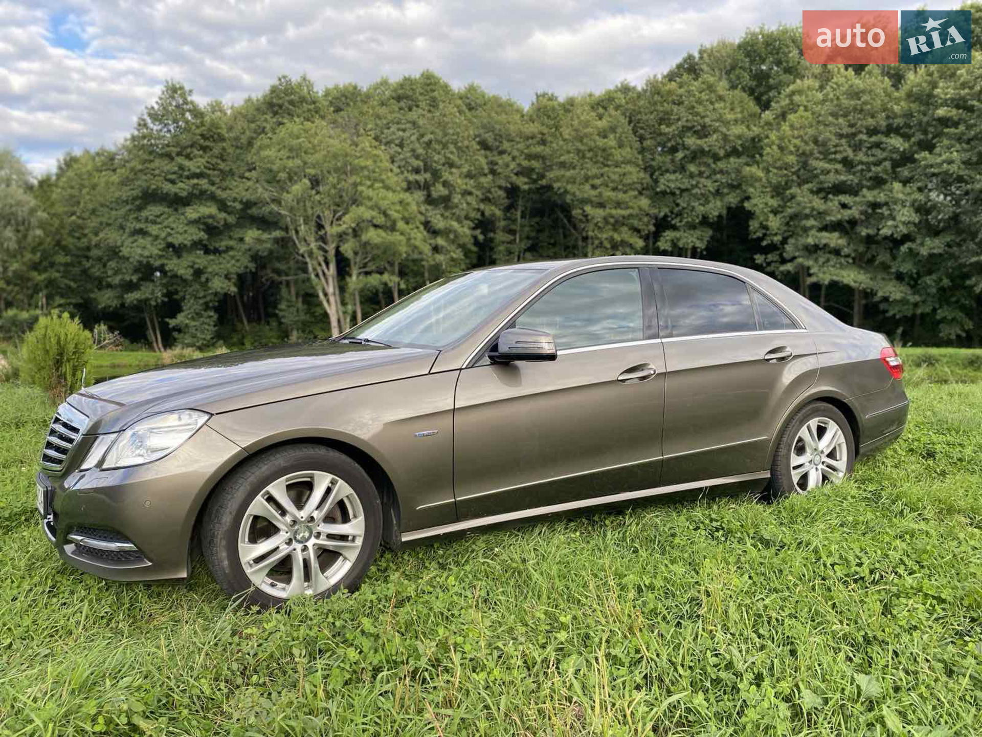 Mercedes-Benz E-Class, 2011