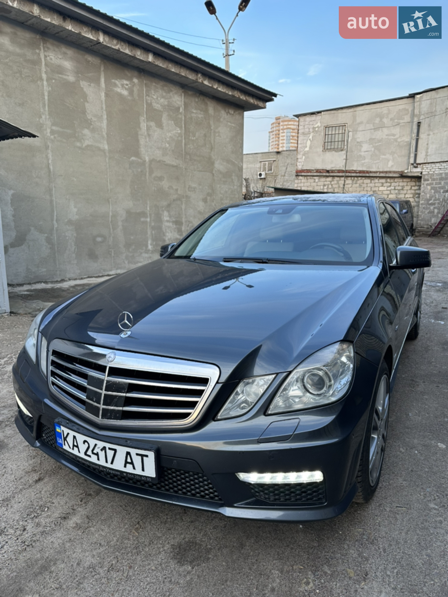 Mercedes-Benz E-Class, 2011