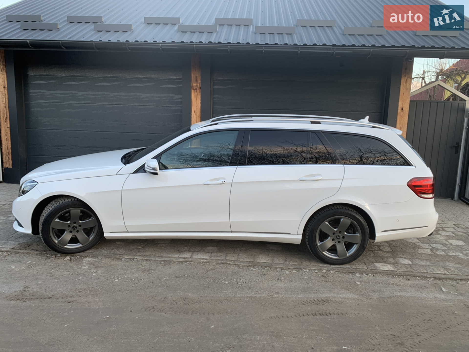 Mercedes-Benz E-Class, 2013