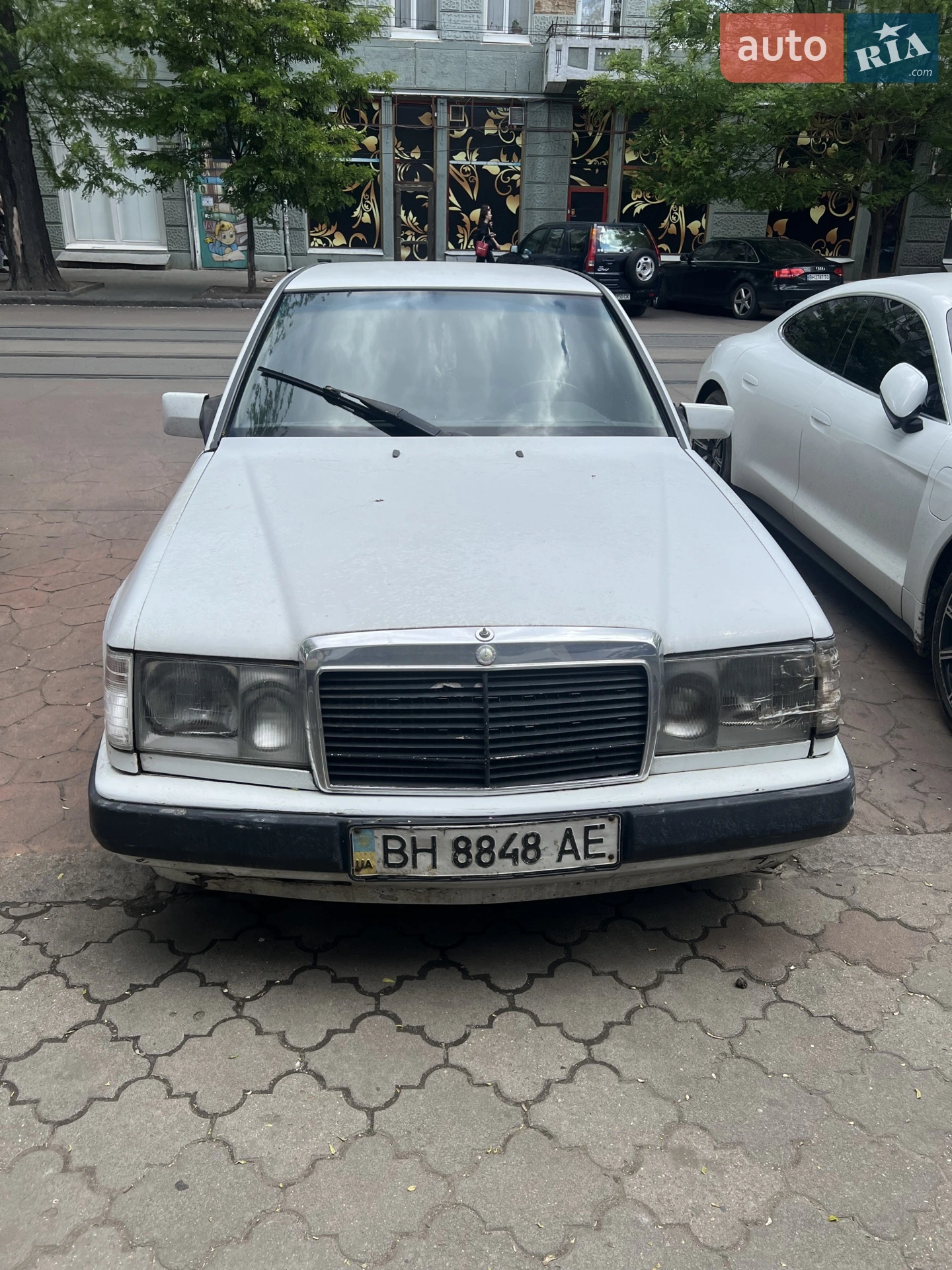 Mercedes-Benz E-Class, 1986