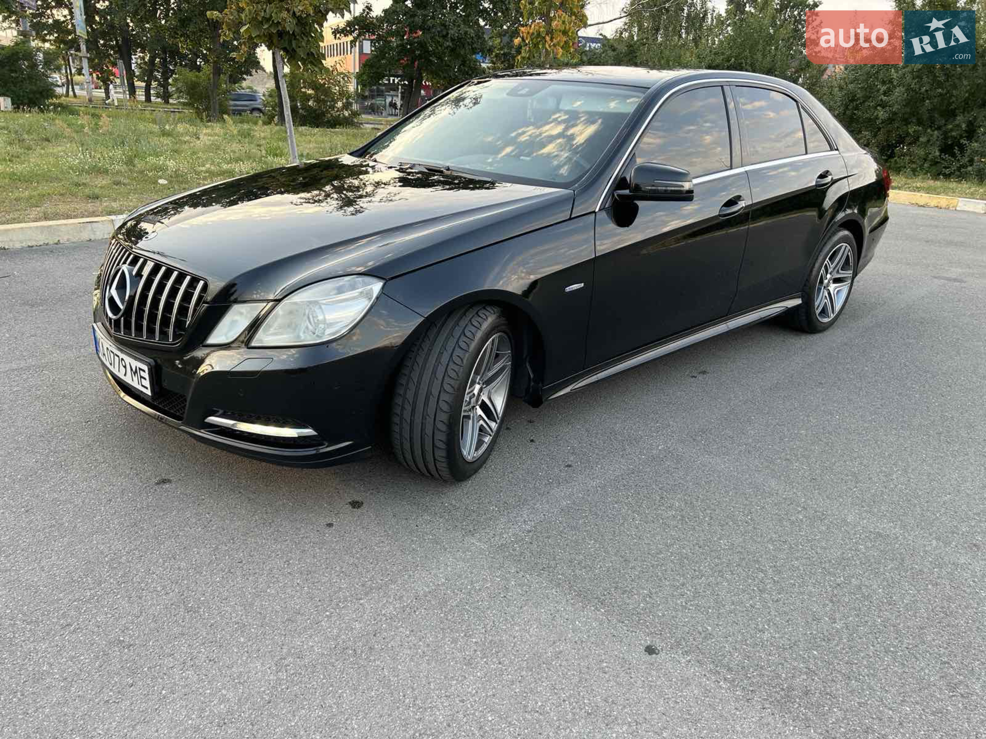 Mercedes-Benz E-Class, 2011