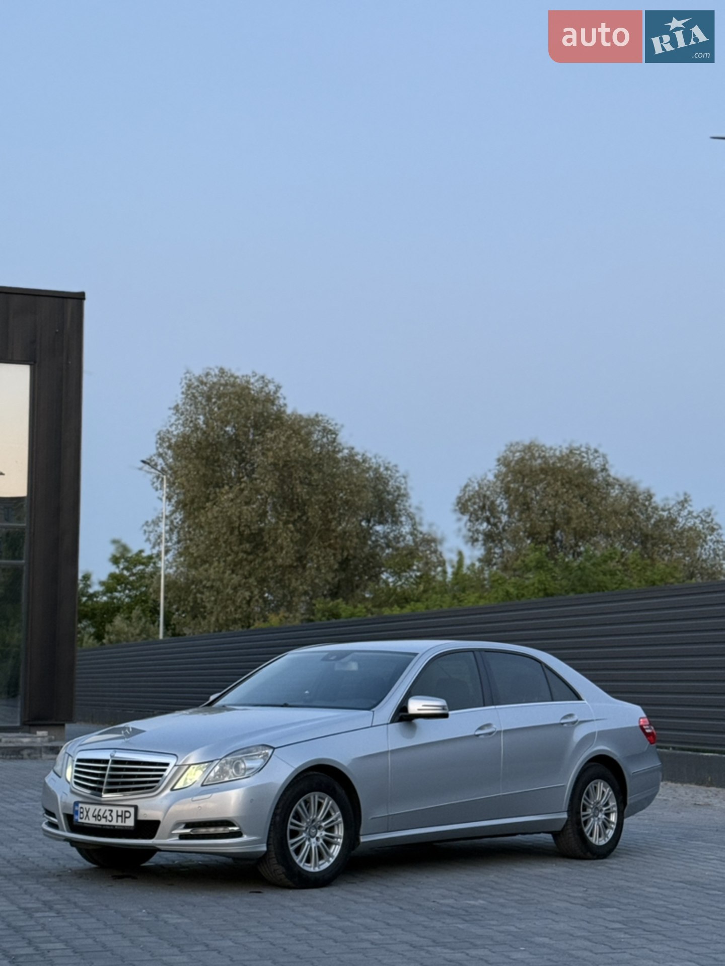Mercedes-Benz E-Class, 2010