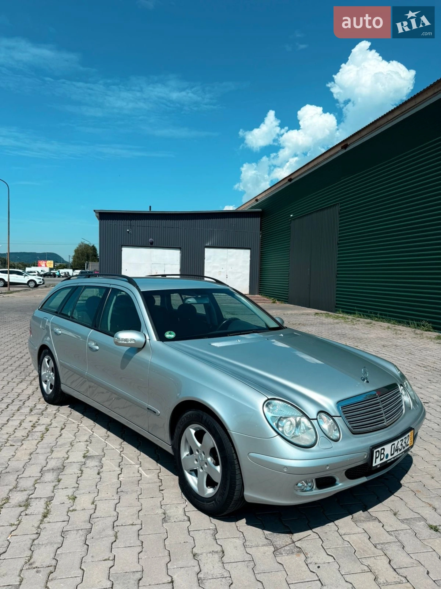Mercedes-Benz E-Class, 2004