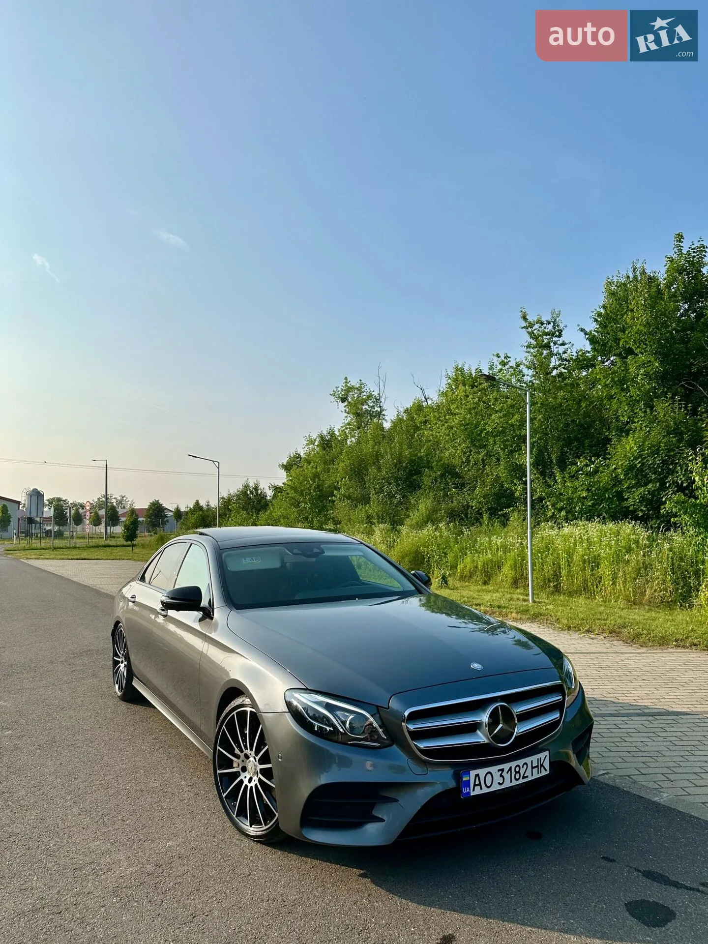 Mercedes-Benz E-Class, 2016