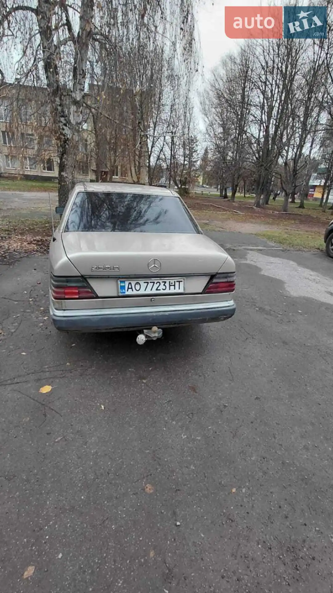 Mercedes-Benz E-Class, 1990