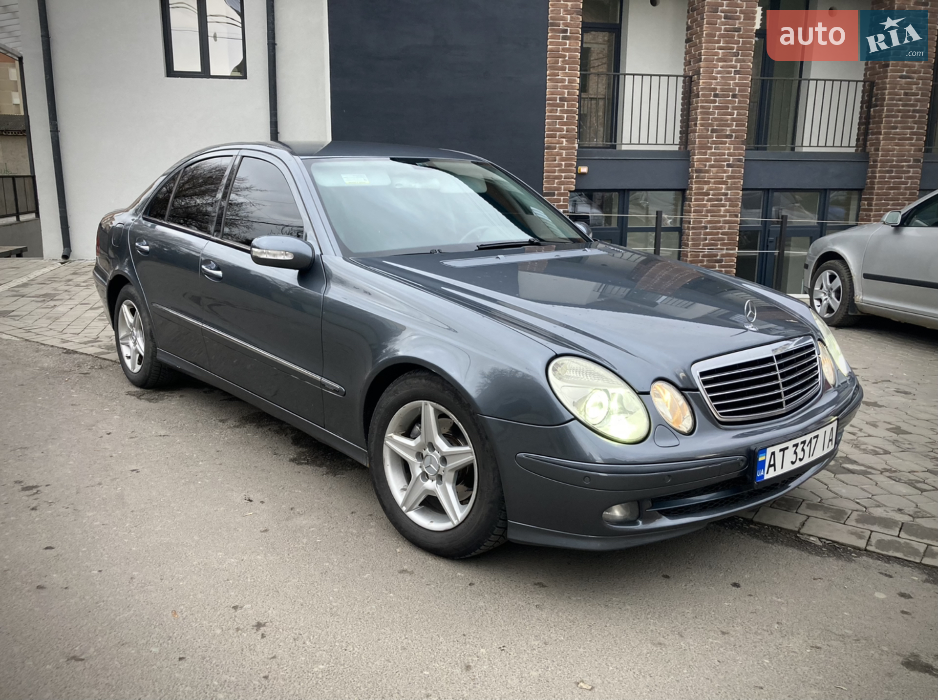 Mercedes-Benz E-Class, 2005