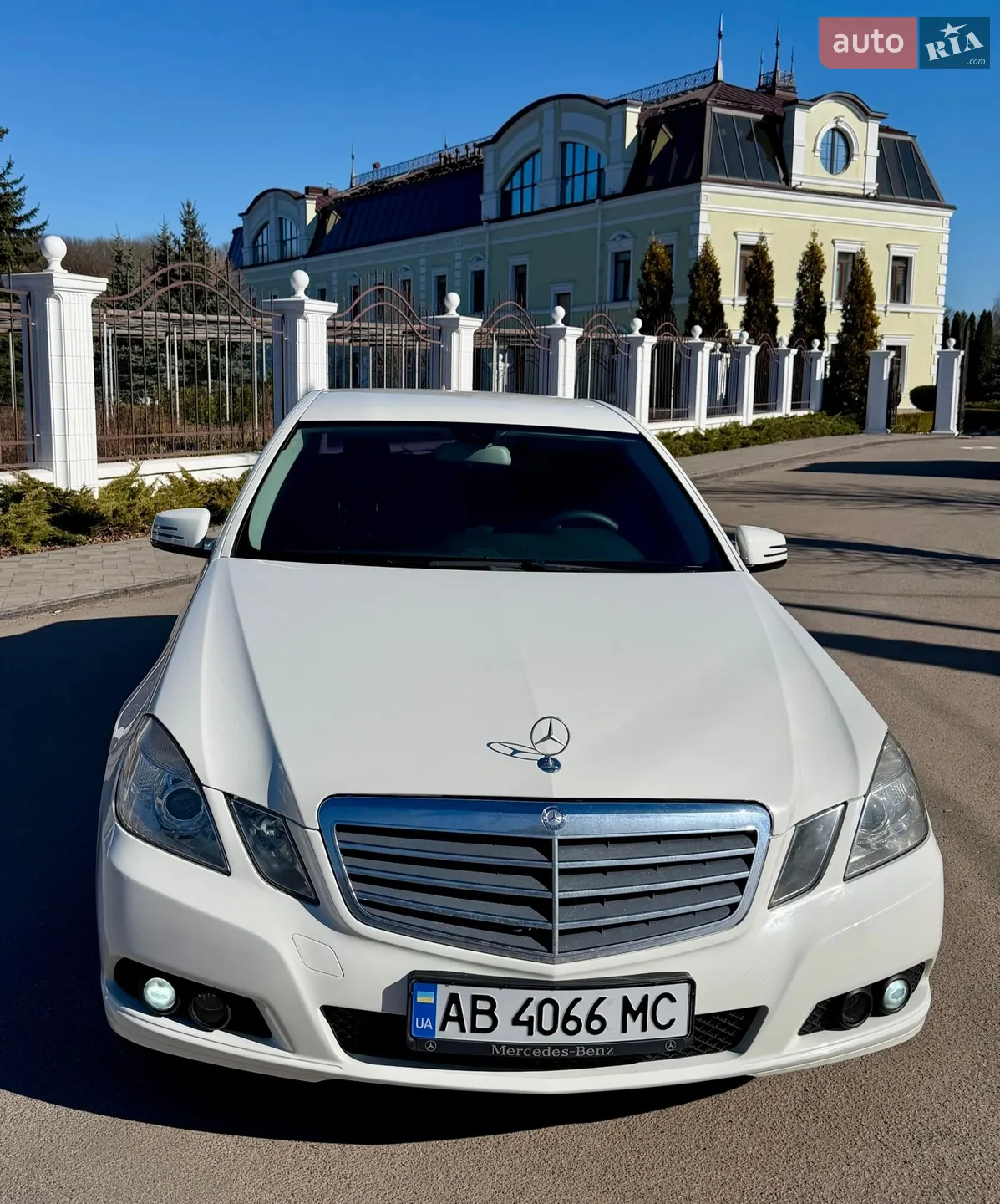 Mercedes-Benz E-Class, 2010
