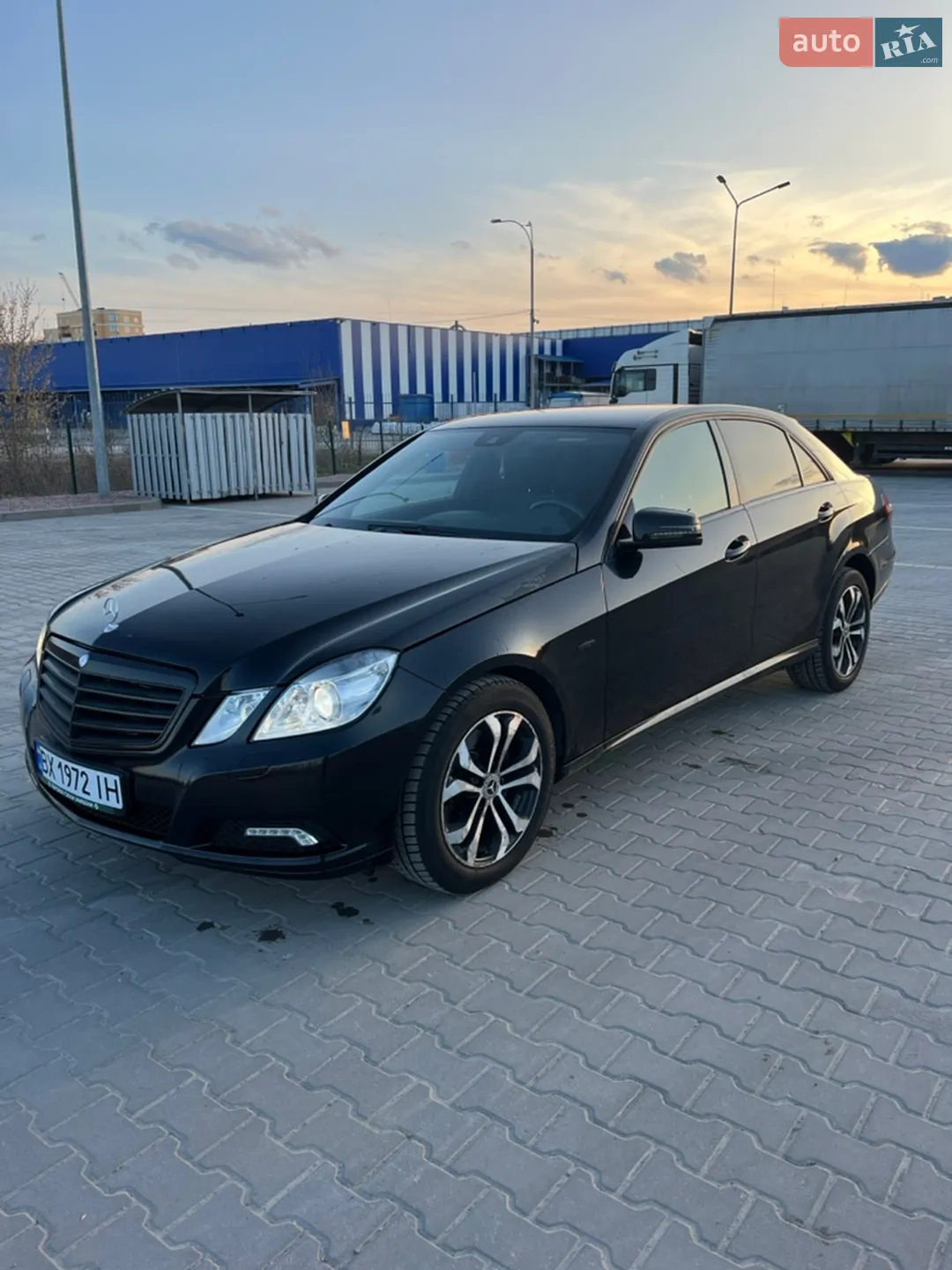 Mercedes-Benz E-Class, 2010