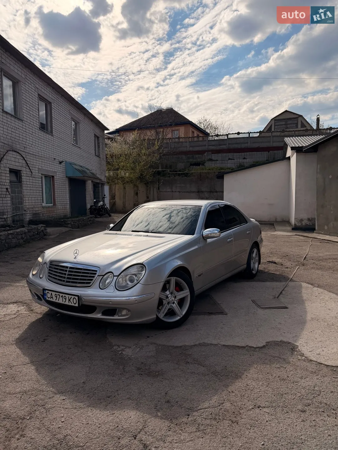 Mercedes-Benz E-Class, 2004