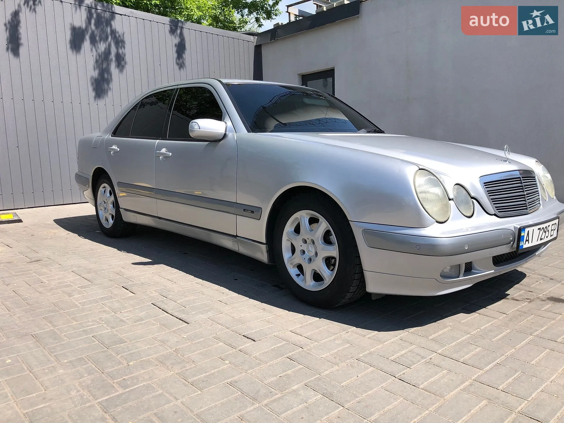 Mercedes-Benz E-Class, 2000