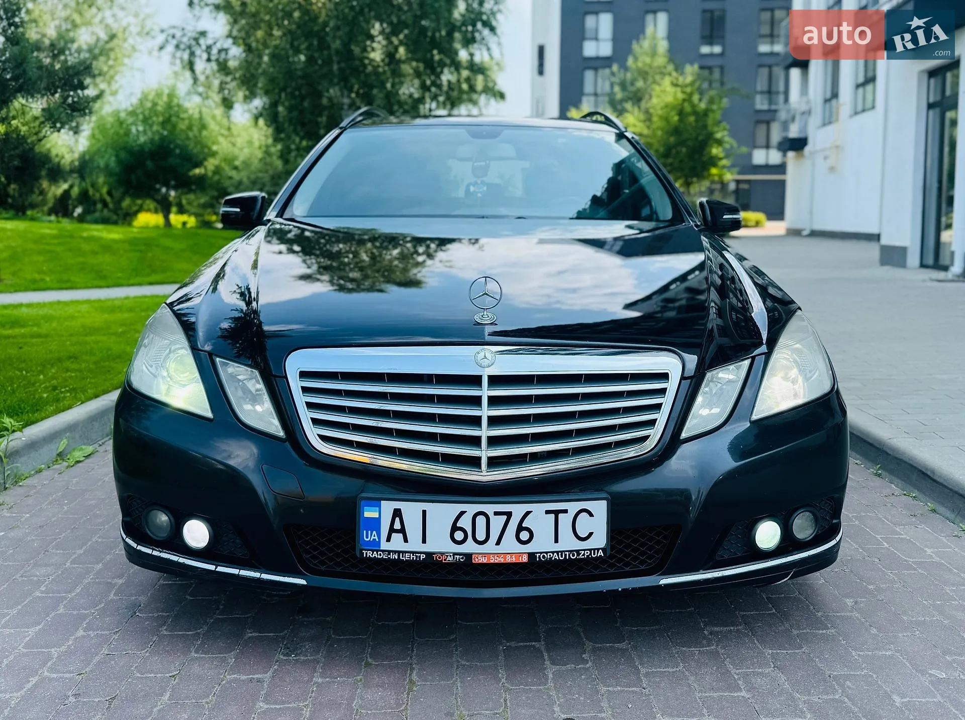 Mercedes-Benz E-Class, 2011