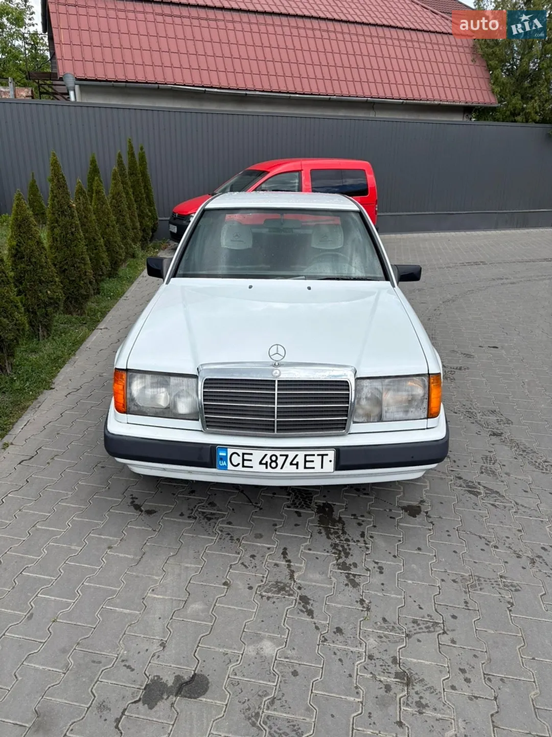 Mercedes-Benz E-Class, 1987