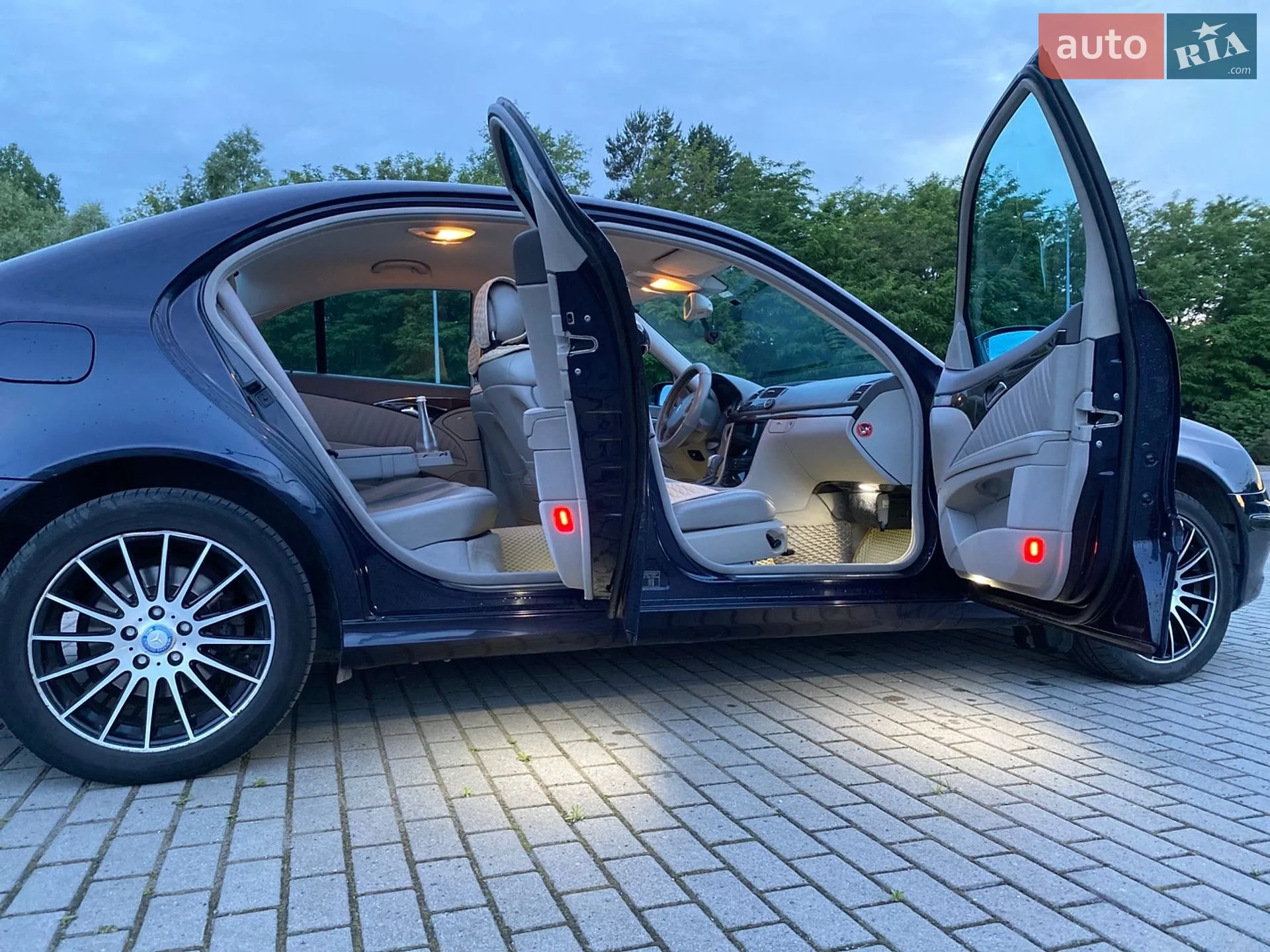 Mercedes-Benz E-Class, 2003