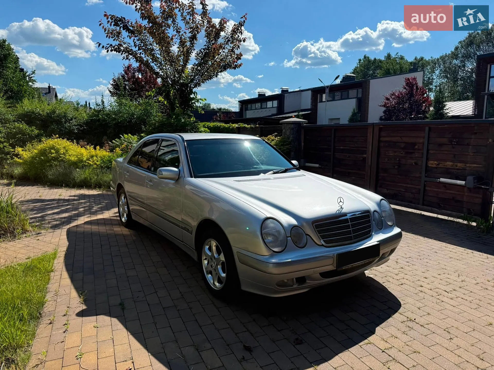 Mercedes-Benz E-Class, 2000