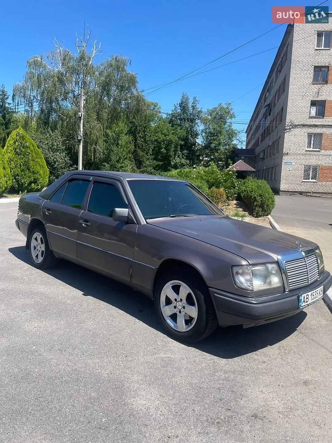 Mercedes-Benz E-Class, 1992